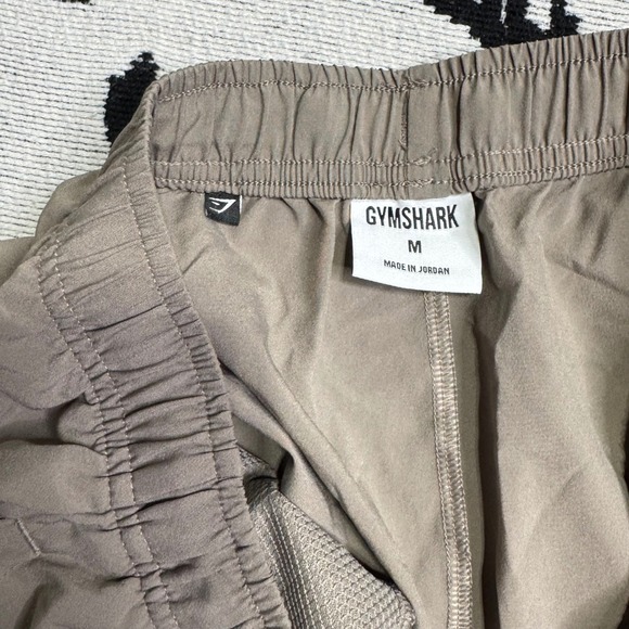 Gymshark Mens Arrival Shorts Taupe Brown Athletic Workout Gym Training Size M - Picture 3 of 4